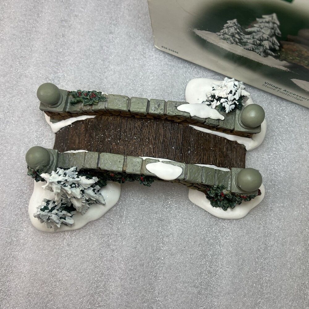 Dept 56 Xmas Village Accessories Stone Footbridge 1999 Retired 56.52646 - Picture 3 of 8